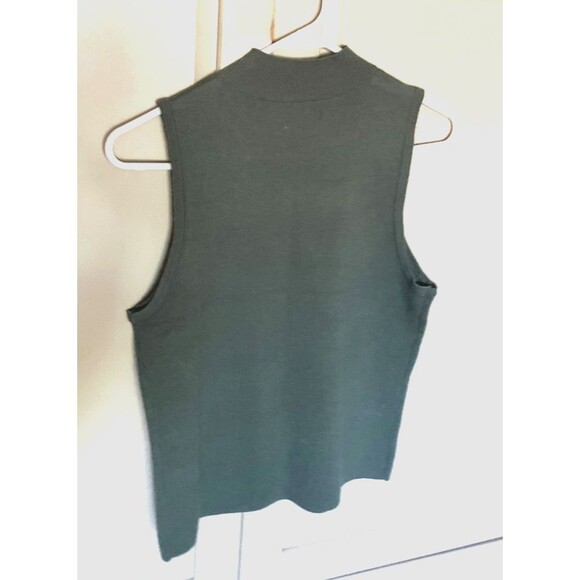Nine West Sleeveless Moch Turtleneck Lightweight Sweater Large Sage Green - Picture 2 of 6
